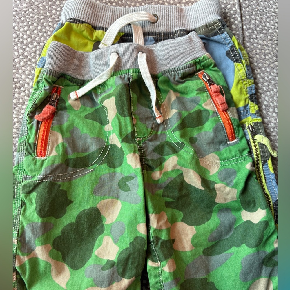 Mini boden camo shorts bundle size 4